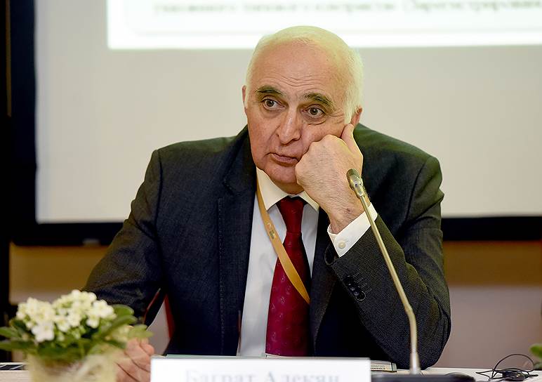 Баграт Алекян, академик РАН, модератор симпозиума