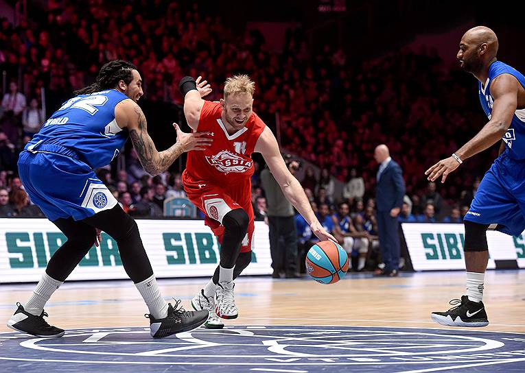 №14 Антон Понкрашов (УНИКС)