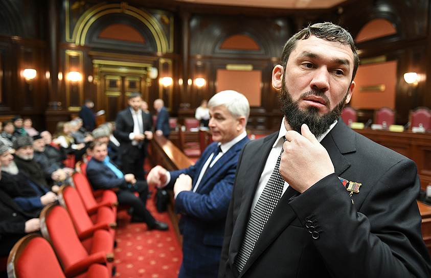 Председатель парламента Чеченской Республики Магомед Даудов во время заседания Конституционного Суда 