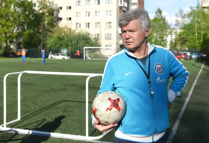 Soccer Football разница