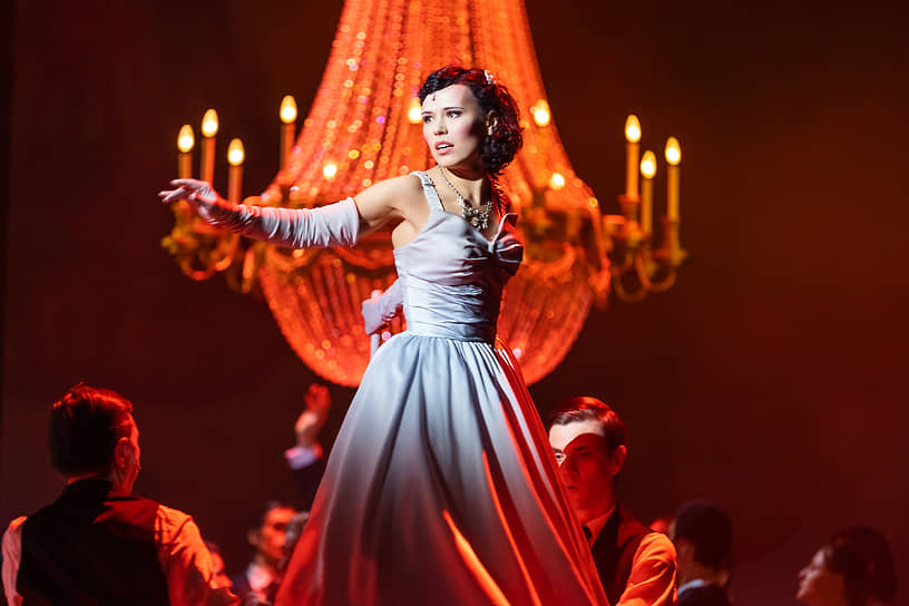 Вера Свешникова в роли Элизы в спектакле «Моя прекрасная леди» по мотивам пьесы Б. Шоу и фильма Г. Паскаля «Пигмалион»