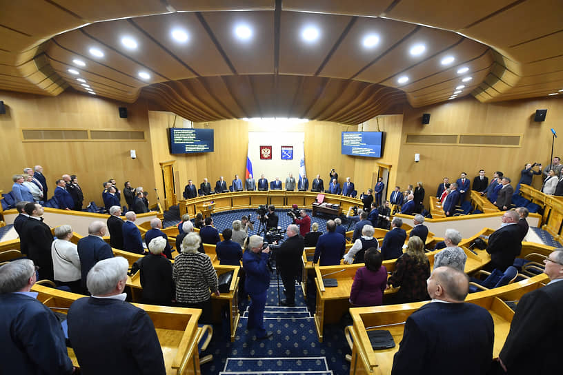 Торжественное заседание посвященное 30-летию деятельности Законодательного собрания Ленинградской области