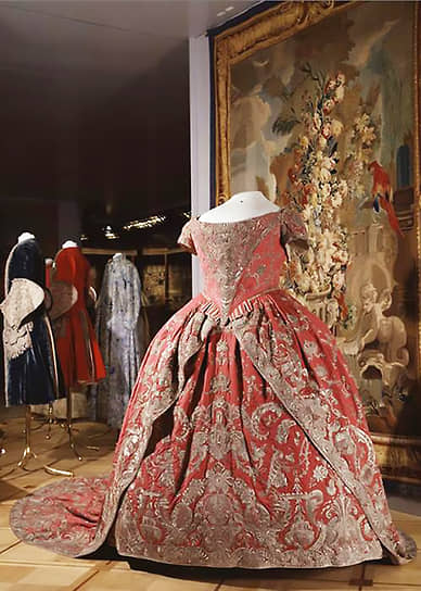 1724 г. Коронационное платье императрицы Екатерины I
