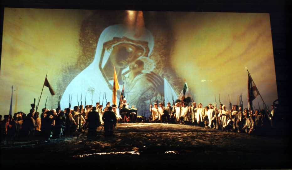 2000 год. Опера «Война и мир» в постановке А. Кончаловского