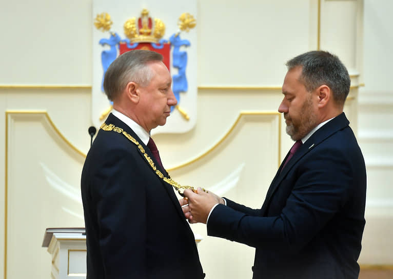 Губернатор Санкт-Петербурга Александр Беглов (слева) и председатель Законодательного собрания Санкт-Петербурга Александр Бельский (справа) 