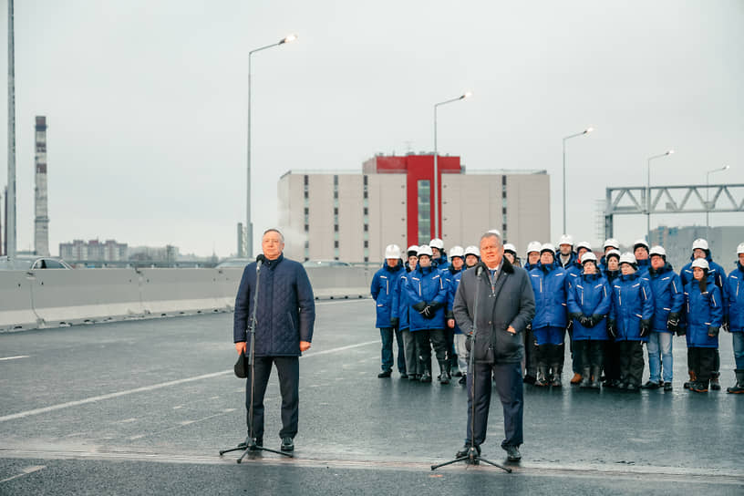 Губернатор Санкт-Петербурга Александр Беглов и президент-председатель Правления ВТБ Андрей Костин на открытии Витебской развязки