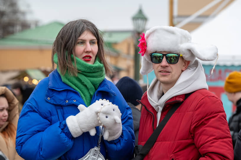 Участники во время масленичных гуляний