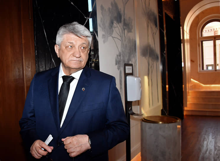 В конце февраля 2025 года о проблемах студии рассказал Александр Сокуров. Он поговорил об этом с президентом Владимиром Путиным на вечере памяти первого мэра Петербурга Анатолия Собчака. «Я провел там больше 40 лет. Нам жизненно важно, чтобы студия была, чтобы она работала»,— подытожил Сокуров