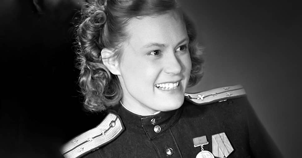 Тамара Алёшина в фильме «Небесный тихоход»