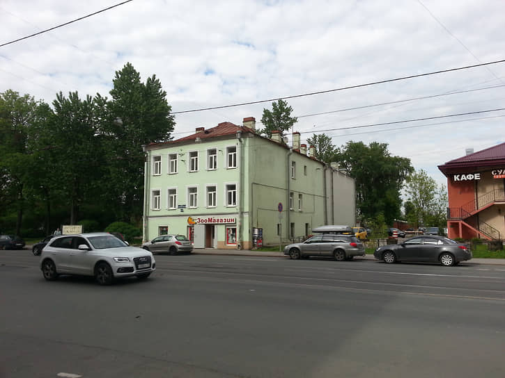Здание по адресу пр. Обуховской Обороны, 68