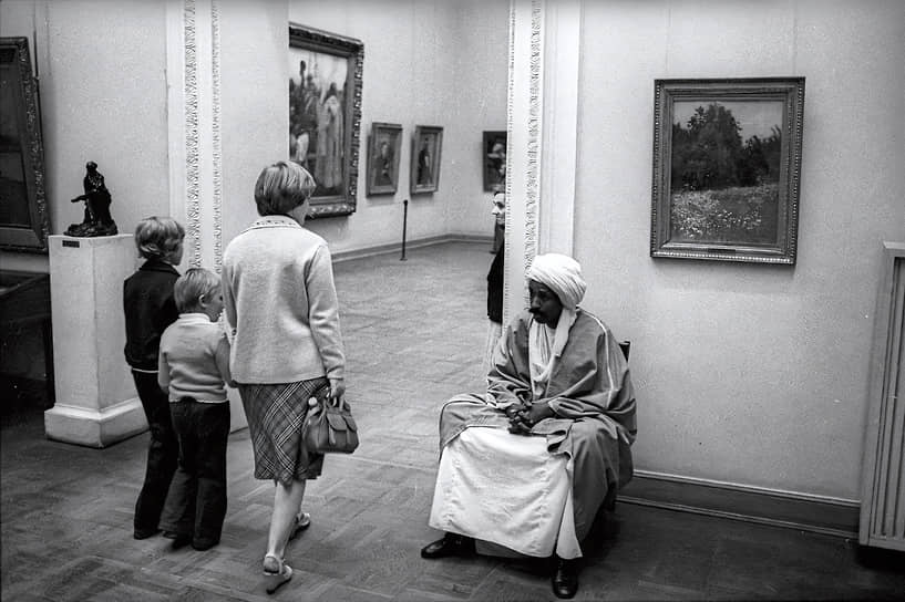1990-е. «Устал». Русский музей
