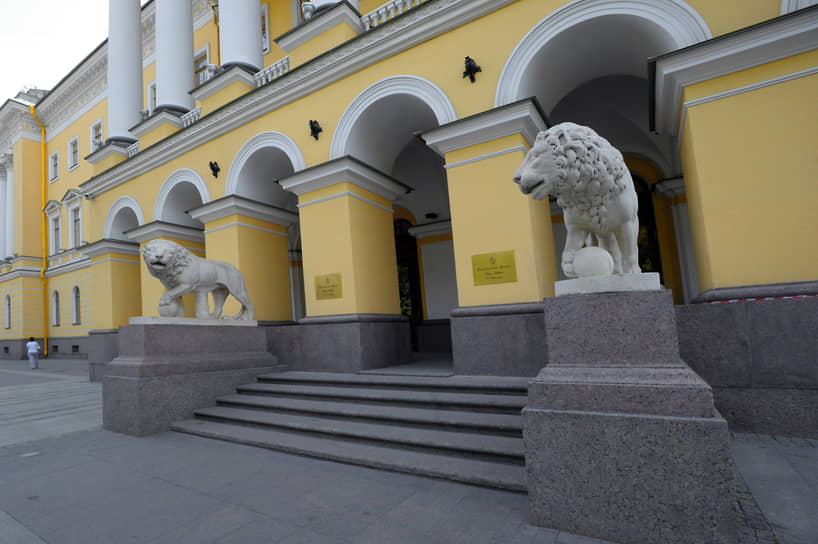 Отель Four Seasons Hotel Lion Palace St. Petersburg