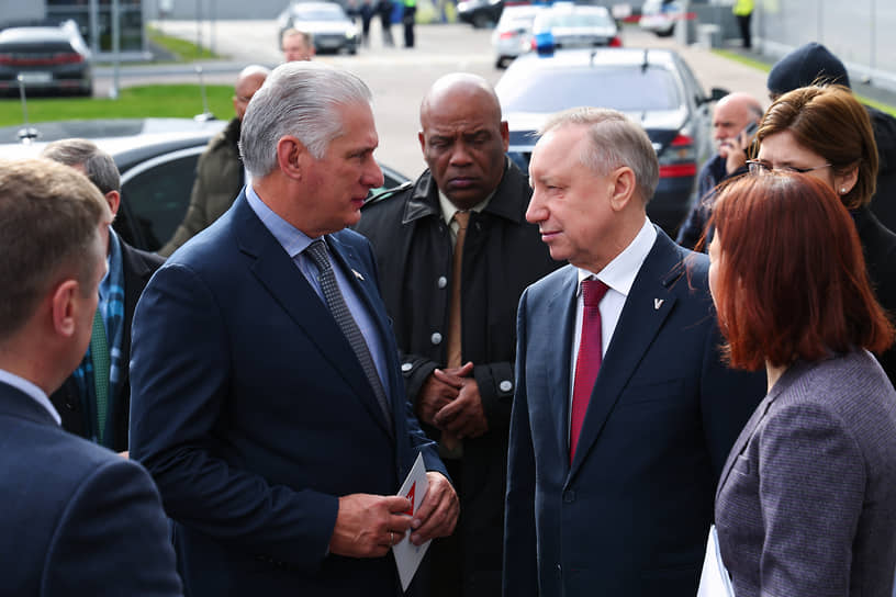 Президент Республики Куба Мигель Диас-Канель Бермудес и Александр Беглов на площадке компании «Биокад»