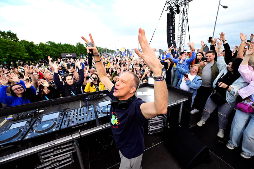 DJ Грув (Евгений Рудин)