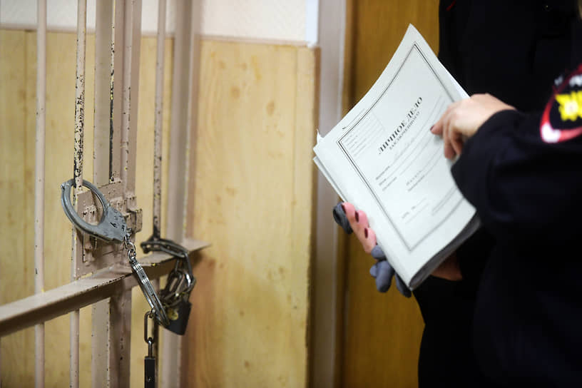 Дело с утвержденным обвинительным заключением направлено в суд для рассмотрения по существу, указали в СКР