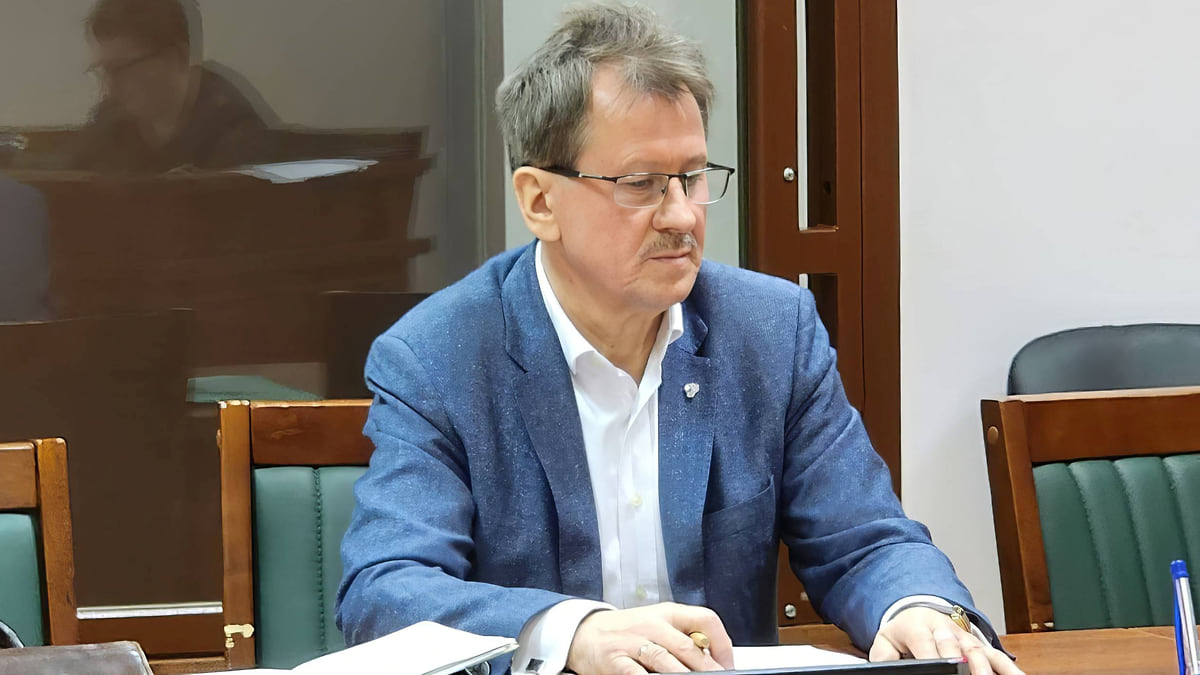 Лесных дел чиновник сел на знакомые нары