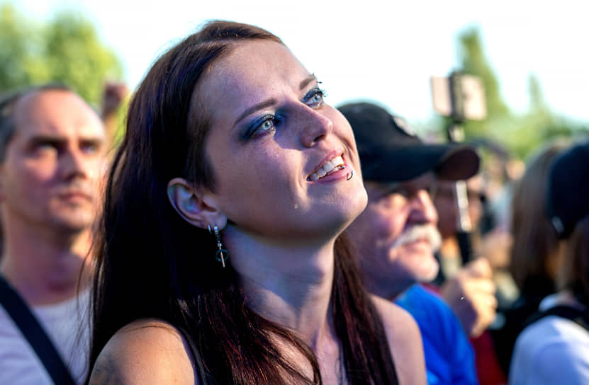 Зрители во время фестиваля