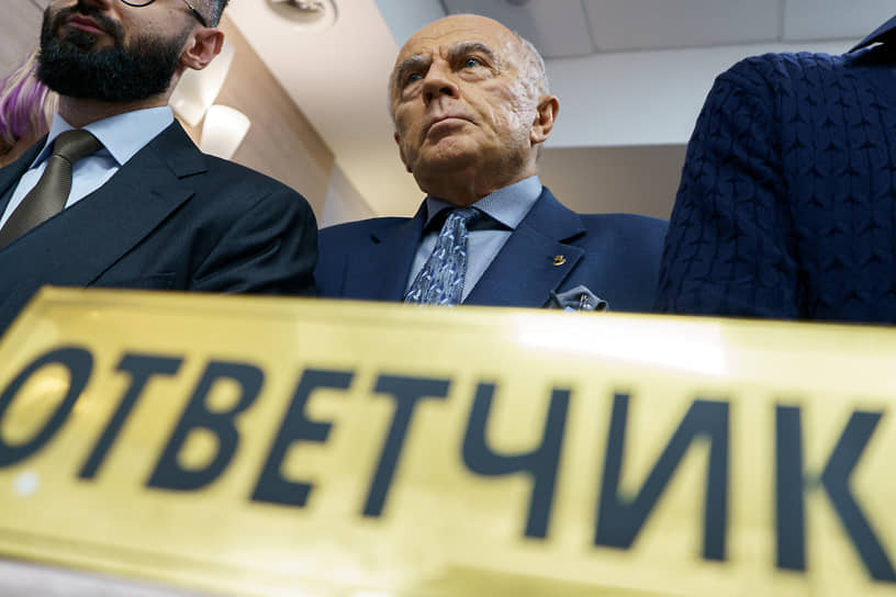 Отстраненный ректор Санкт-Петербургского гуманитарного университета профсоюзов Александр Запесоцкий 