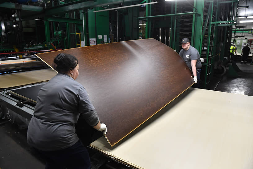 В 2027 году на площадке планируется ввести в эксплуатацию второй пресс стоимостью около 1 млрд рублей. Часть расходов на его покупку покроет льготный заем в размере 730 млн рублей от Фонда развития промышленности 