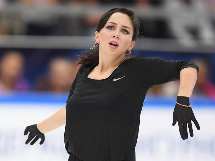 После успешного сезона опять началась череда неудач: фигуристка не попадала в тройку сильнейших на российских стартах, а следовательно, не отбиралась на международные соревнования. В сезонах 2015/2016 и 2016/2017 блистала другая российская фигуристка — Евгения Медведева. В олимпийском сезоне 2017/2018 Лиза стала лишь седьмой на чемпионате страны и вновь не получила заветную путевку на Олимпиаду
