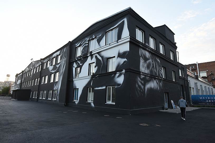 Такое «графичное» здание вполне соответствует духу центра современного искусства