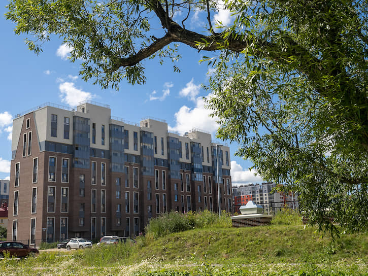 Цены на квадратный метр жилья комфорт-класса в первом полугодии выросли благодаря снижению ипотечной ставки, волатильности национальной валюты и ряду других факторов