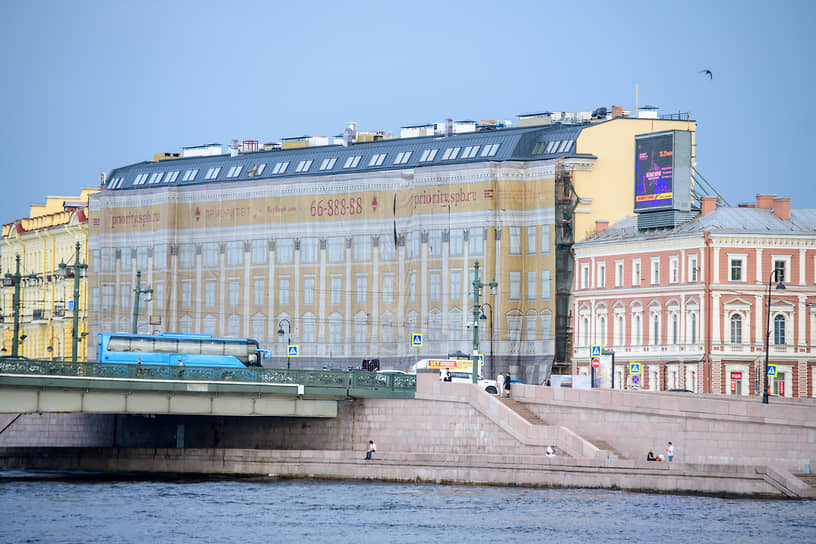 По итогам первого полугодия 2022 года свободное предложение на первичном рынке элитной жилой недвижимости составило 134,7 тыс. кв. м (1094 квартиры), увеличившись на 26% по сравнению с первым полугодием 2021 года