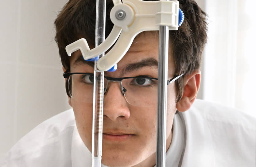 По мнению экспертов, бизнесу необходимо не только бросить силы на профориентацию, но и сделать рабочее место более привлекательным за счет заработной платы, соцпакета и других бонусов