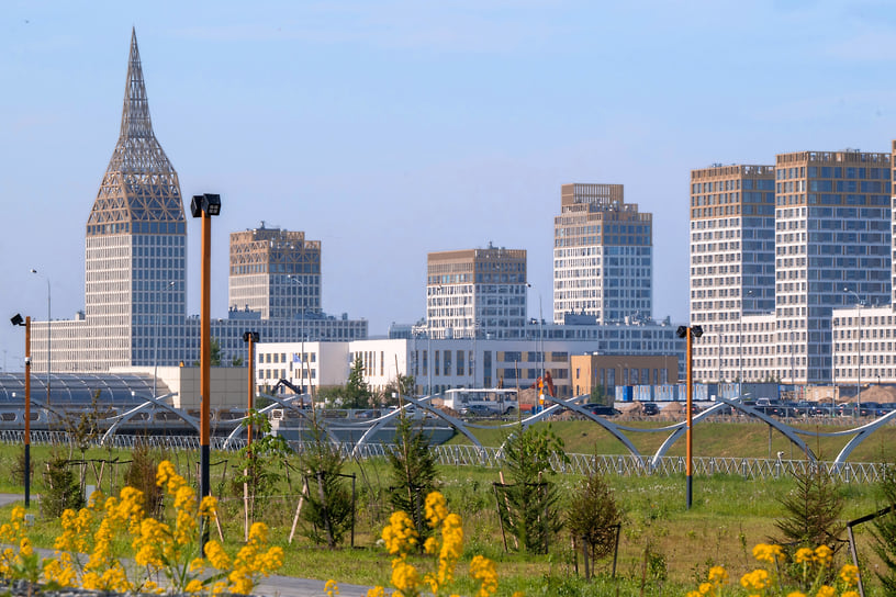 ЖК Golden City на первой линии намывных территорий Васильевского острова имеет непривычный для города архитектурный облик