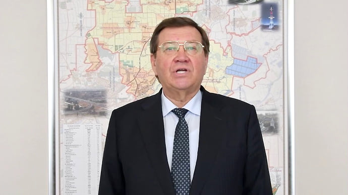 Чиновника приобщили к рыночным отношениям
