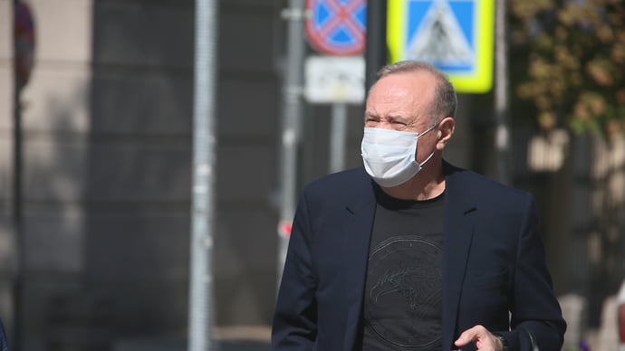Сергею Сидашу погадают на песке