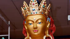 В центральном хуруле Калмыкии завершилась роспись статуи Будды Майтрейи