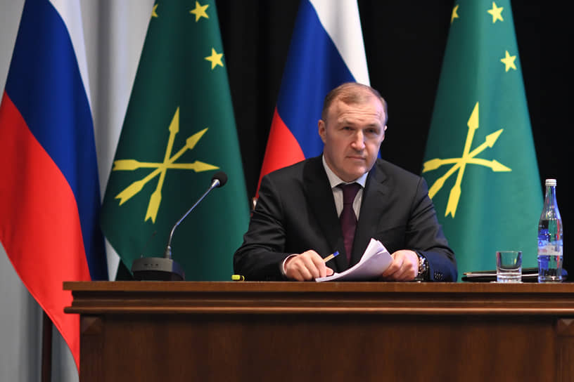 Глава Адыгеи Мурат Кумпилов в ходе презентации отчета о работе кабинета министров республики