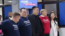 В Калмыкии завершилась кампания по сбору подписей в поддержку Владимира Путина