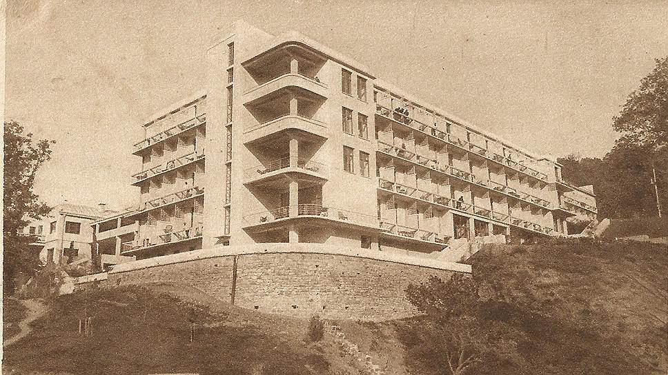 Отель-санаторий
г. Сочи
пр. Курортный, 110
А.В. Щусев, Д.Д. Булгаков
1927 – 1928