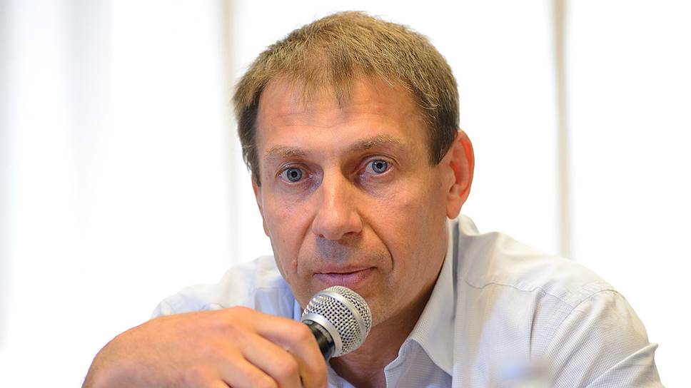 Александр Светличный, директор департамента по работе с населением и взаимодействию с сетевыми организациями  ПАО «ТНС Энерго Ростов-на-Дону»
