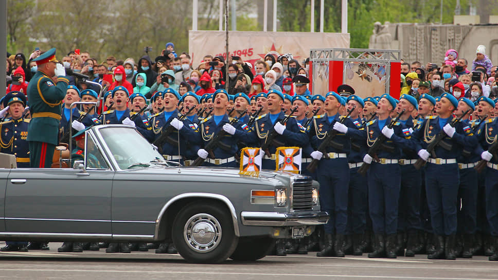 Военный парад на Театральной площади, посвященный 76-летию Победы в Великой Отечественной войне (ВОВ).