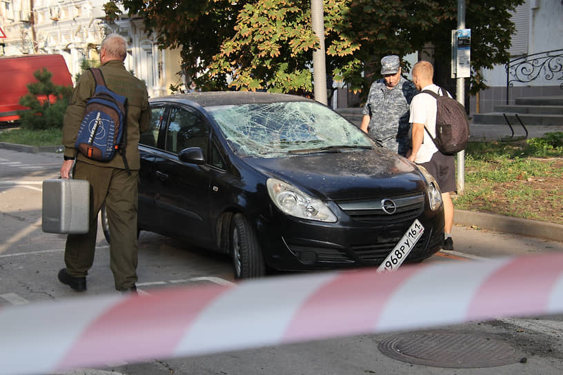 В четверг 7 сентября около 3:00 сбитый ПВО украинский БПЛА упал на ул. Пушкинской в центре Ростова-на-Дону