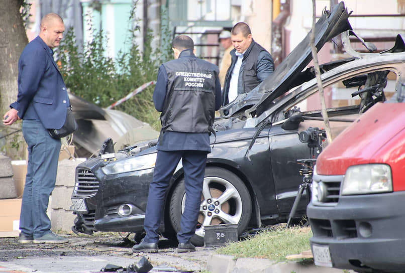 В четверг 7 сентября около 3:00 сбитый ПВО украинский БПЛА упал на ул. Пушкинской в центре Ростова-на-Дону