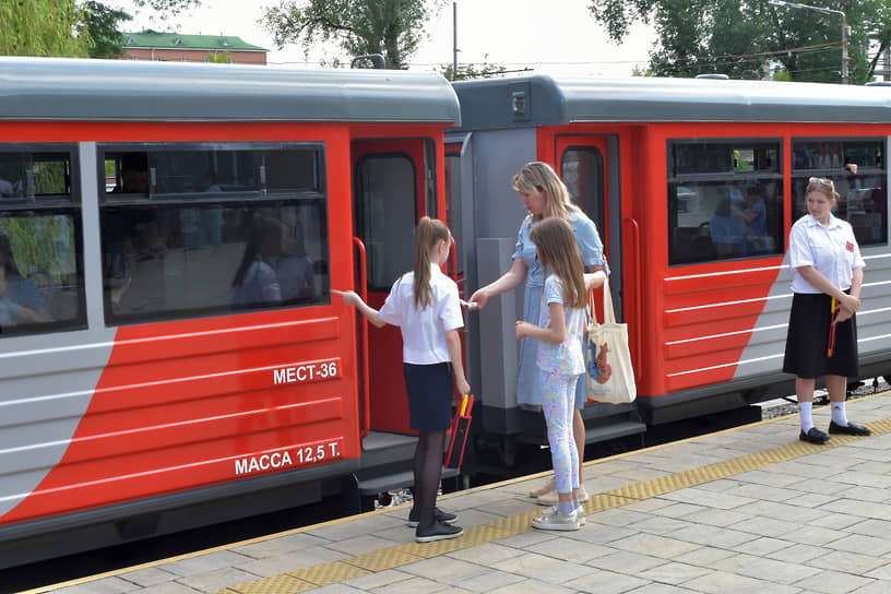 Вход в вагон строго по билетам