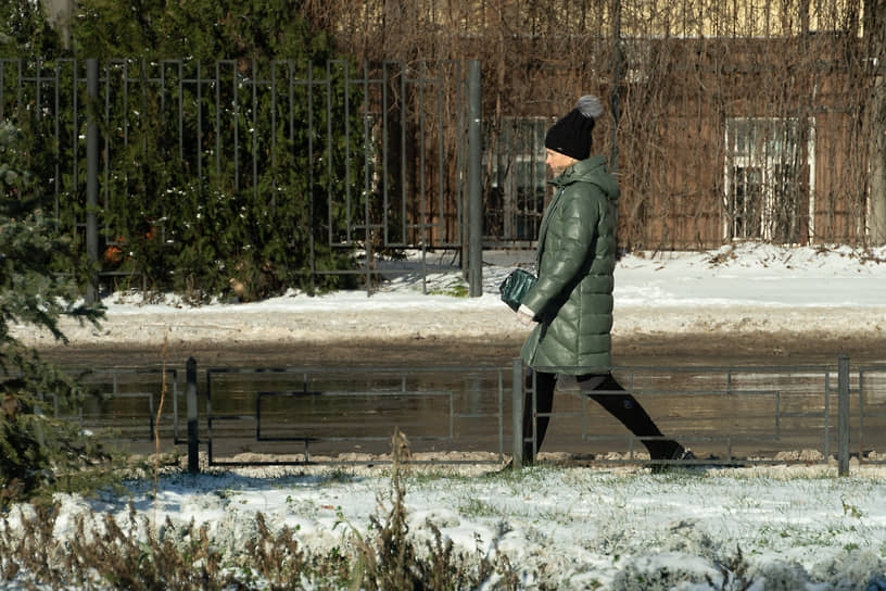 Снег в городе