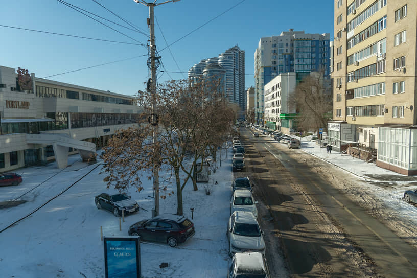 Снег в городе