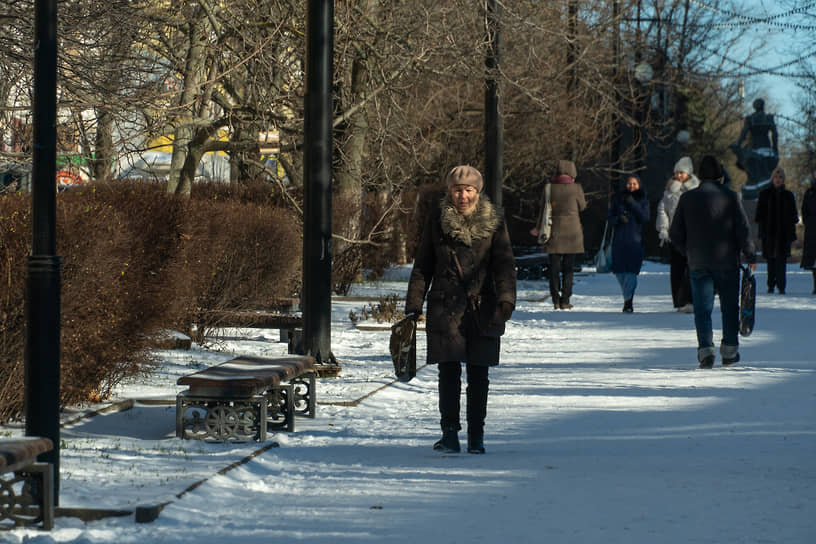 Снег в городе