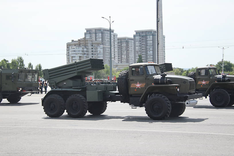 Военный парад на Театральной площади, посвященный 79-й годовщине Победы в Великой Отечественной войне