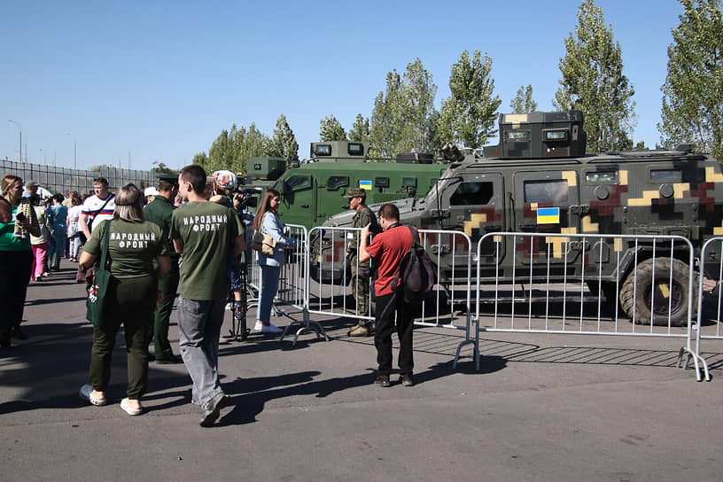 Выставка трофейной военной техники, захваченной военнослужащими Южной группировки войск в ходе выполнения задач специальной военной операции на Донецком и Авдеевском направлениях в Донецкой Народной Республики в парке культуры и отдыха &quot;Левобережный&quot;