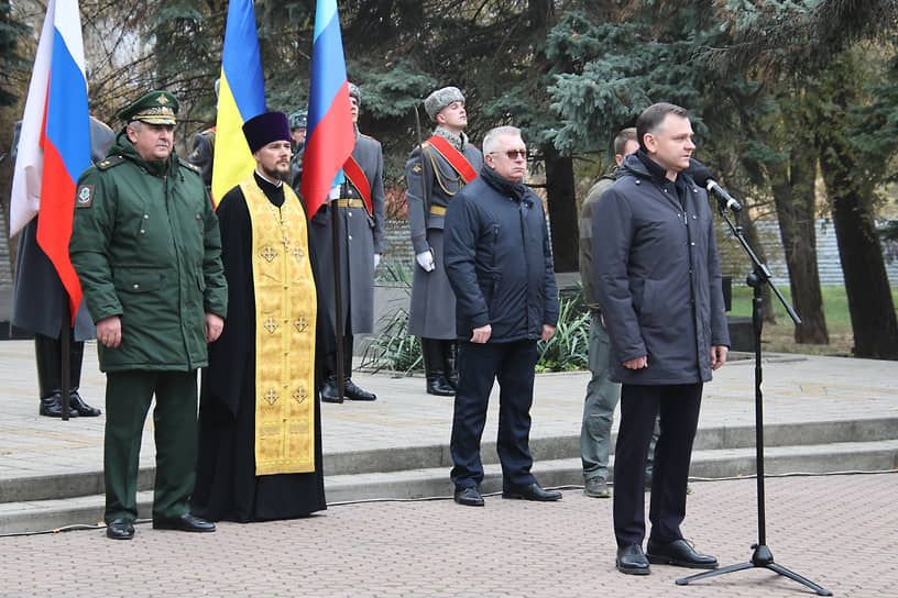 Церемония отправки к местам прохождения службы новобранцев из Донецкой и Луганской народных республик и Ростовской области, в тыловые подразделения и войска материально-технического обеспечения Южного военного округа (ЮВО)