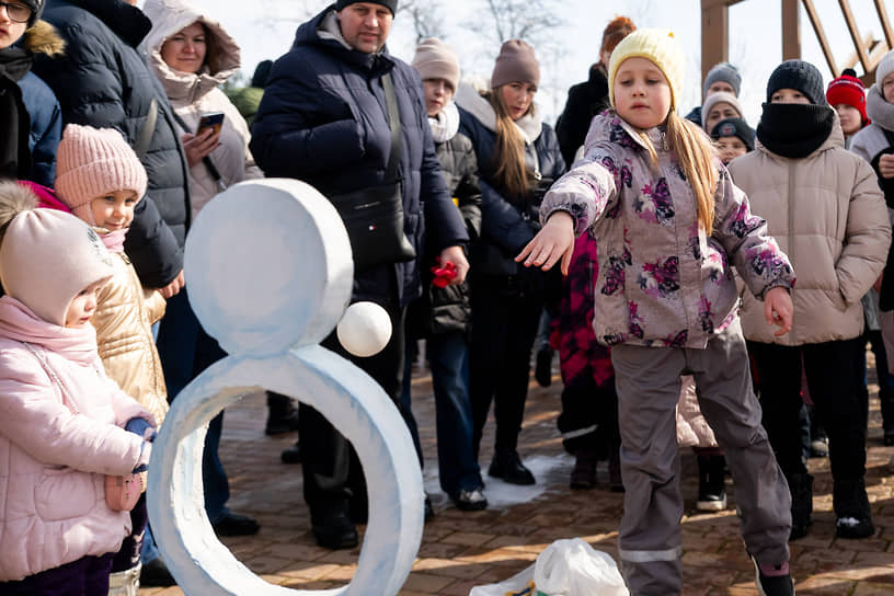 Шумная Масленица в Левобережном парке Ростова