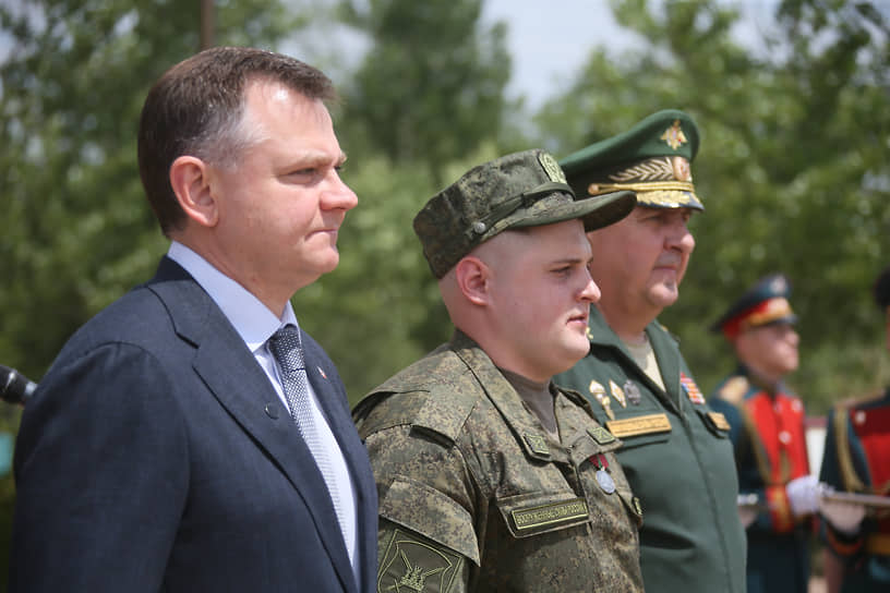 Вручение военным наград и мотоциклов проходило в ростовском парке «Левобережный»