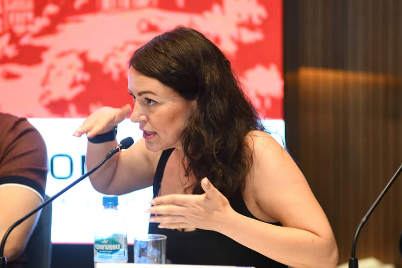 Элина Куринная, руководитель направления продаж федеральным клиентам Юга и Черноземья компании АО «ЭР-Телеком Холдинг» (бренд ДОМ.РУ), отметила, что в последние годы растет спрос со стороны жителей многоквартирных домов на внедрение технологий умного дома
