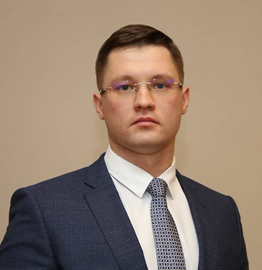 Министр строительства Самарской области Евгений Чудаев наделил отдельными полномочиями руководителя административного департамента минстроя Искандера Сайфулова